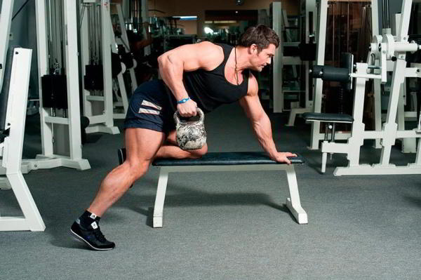 Упражнения с гирями