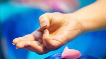 В чем помогает Буддхи-мудра? В чем помогает Буддхи-мудра?