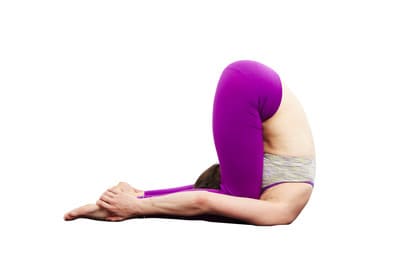 Поза Карнапидасана: мощное упражнение для восстановления и омоложения позвоночника