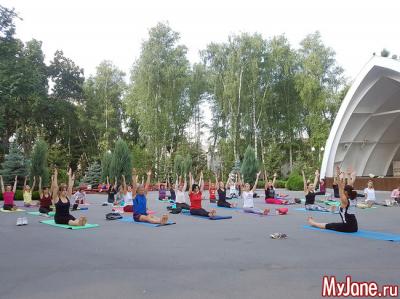 Скручивания из положения &laquo;сидя&raquo;