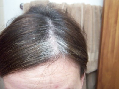 Как закрасить седину на темных волосах Как закрасить седину на темных волосах