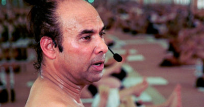 Эффективное сжигание лишних килограммов: польза и особенности Бикрам-йоги