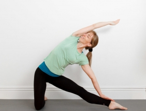 Практика йоги для начинающих для похудения в домашних условиях за 15 минут: быстро и эффективно!