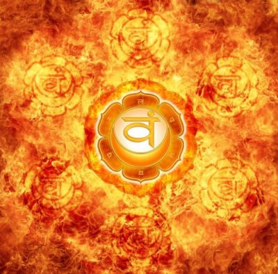 Сакральная Свадхистана чакра: как она проявляется в человеке, и какие практики полезны для нее