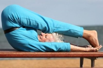 Молодость и долголетие &ndash; особенности йоги для пожилых и комплексы упражнений