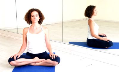 Список поз для медитации, которые улучшают практику на 100%