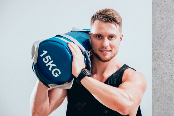 Что такое сэндбэг и чем он удобен для домашних фитнес-тренировок