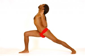 Способы лечения йогой при межпозвоночной грыже, сколиозах и других проблемах позвоночника: забудьте о боли в спине!